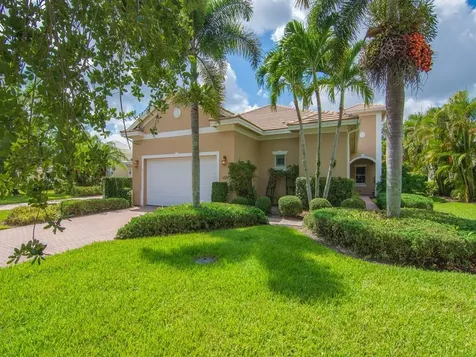 1225 Riverwind Circle Vero Beach FL 32967