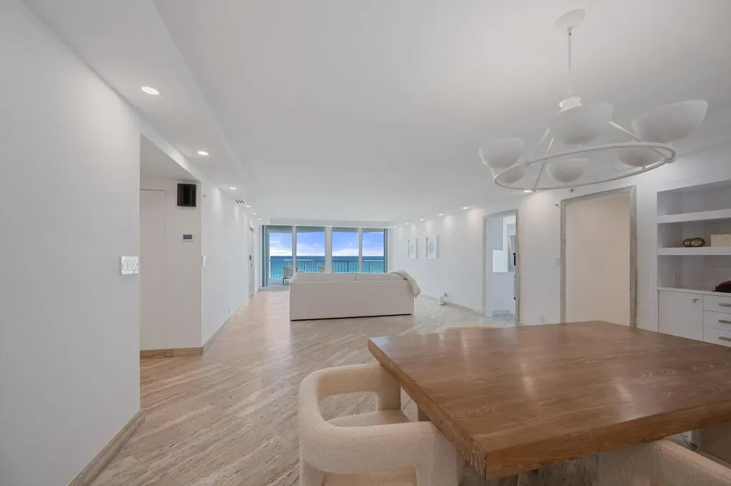 3170 S Ocean Boulevard Palm Beach FL 33480