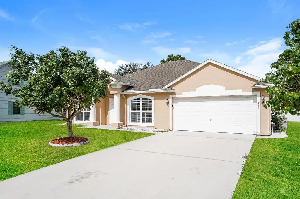 549 SE Crosspoint Drive Port St Lucie FL 34983