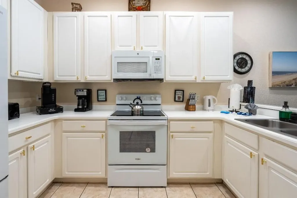 111 Andros Avenue Davenport FL 33897