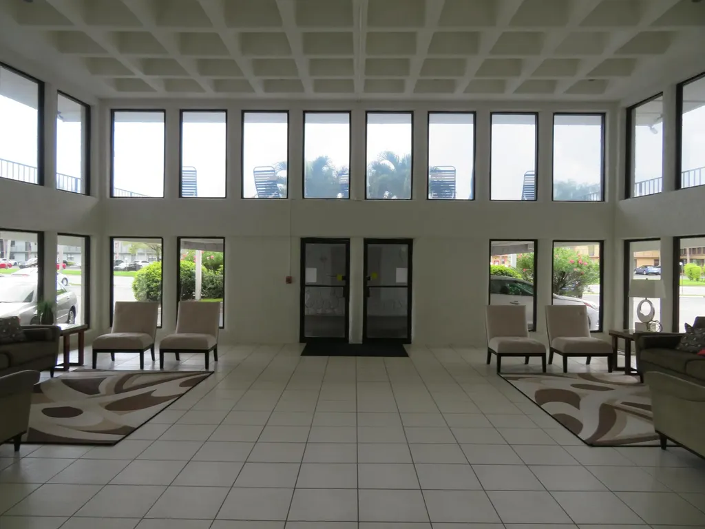 9233 SW 8th Street Boca Raton FL 33428