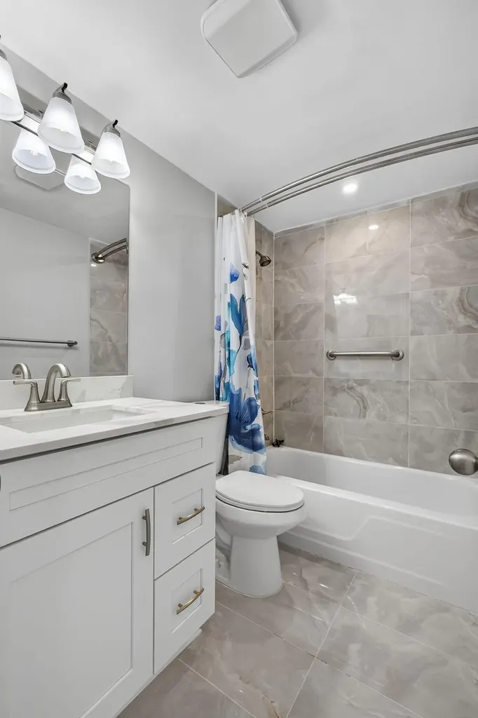 42 Easthampton B West Palm Beach FL 33417