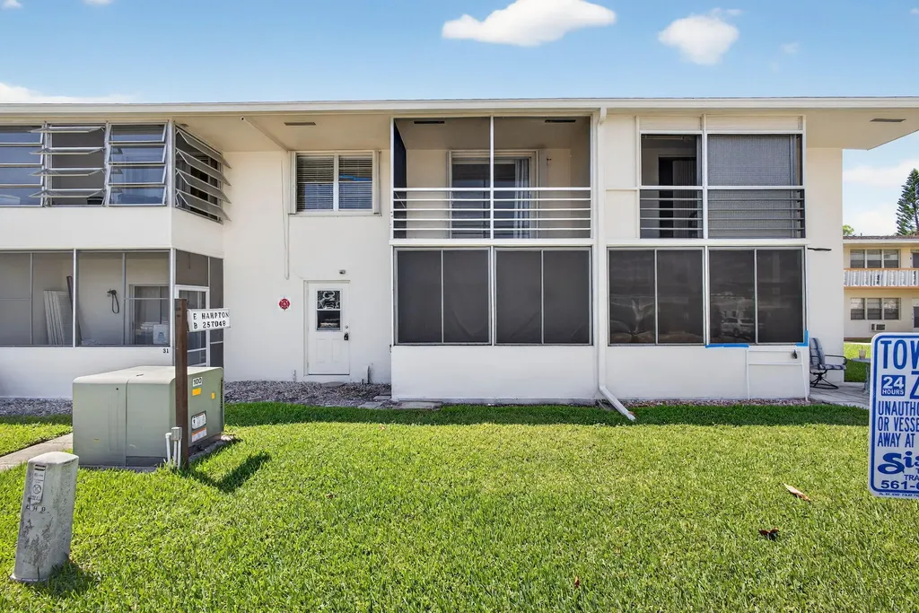 42 Easthampton B West Palm Beach FL 33417