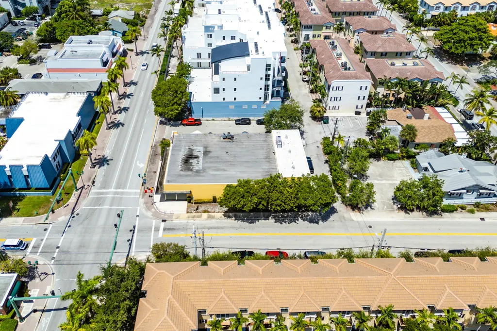 117 NE 5th Avenue Delray Beach FL 33483