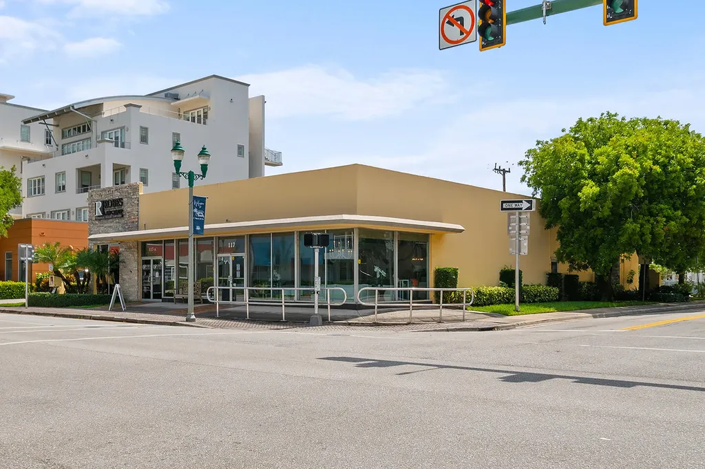 117 NE 5th Avenue Delray Beach FL 33483