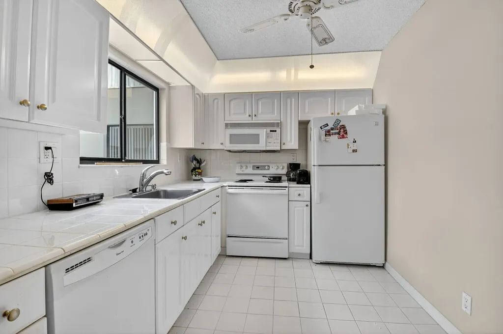 15072 Ashland Place Delray Beach FL 33484