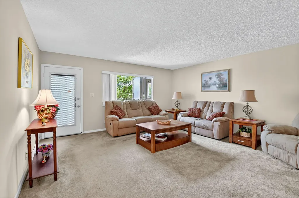 15072 Ashland Place Delray Beach FL 33484