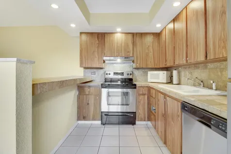 3900 County Line Road Tequesta FL 33469