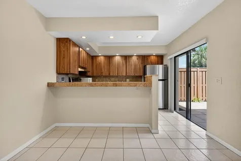 3900 County Line Road Tequesta FL 33469