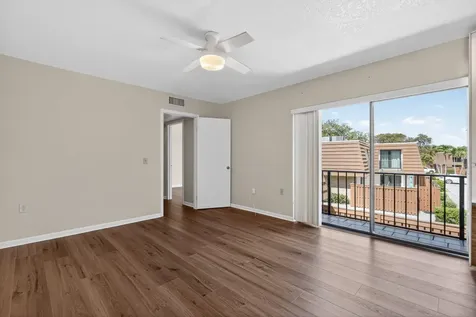 3900 County Line Road Tequesta FL 33469