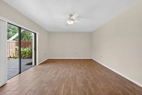 3900 County Line Road Tequesta FL 33469