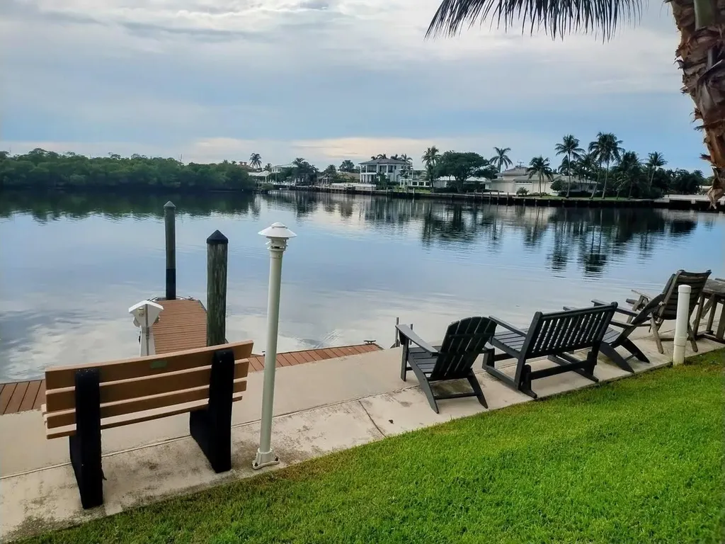6530 N Ocean Boulevard Ocean Ridge FL 33435