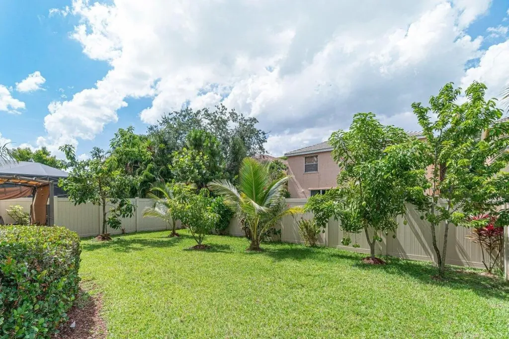 9885 Woodworth Court Wellington FL 33414