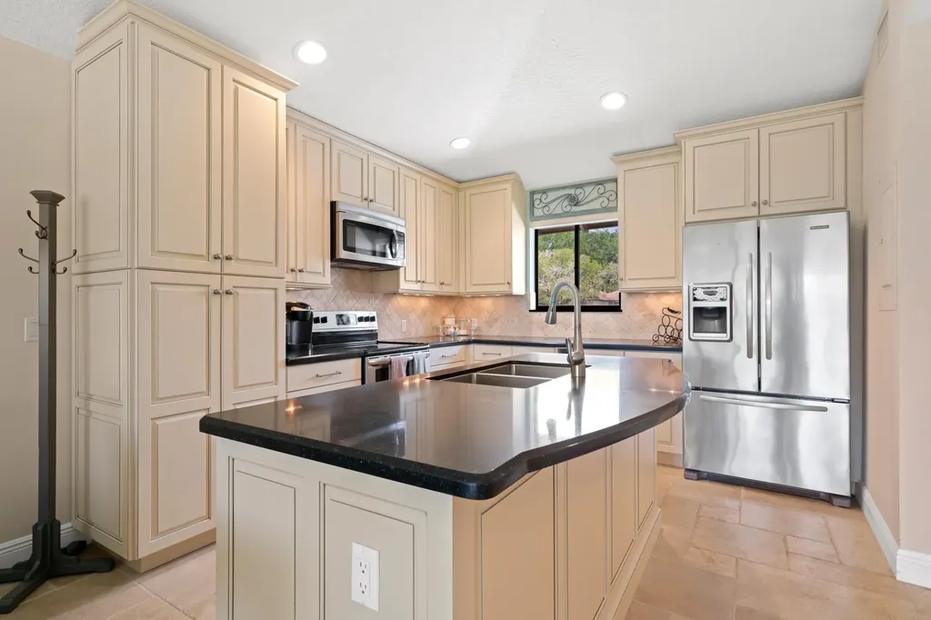 711 Club Drive Palm Beach Gardens FL 33418