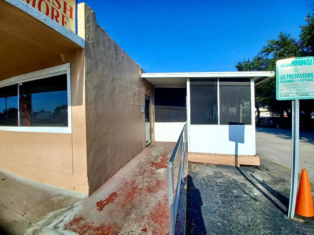 149 S Lake Avenue Pahokee FL 33476