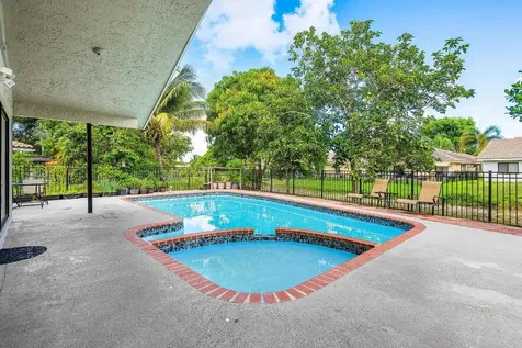 6335 NW 52nd Street Coral Springs FL 33067