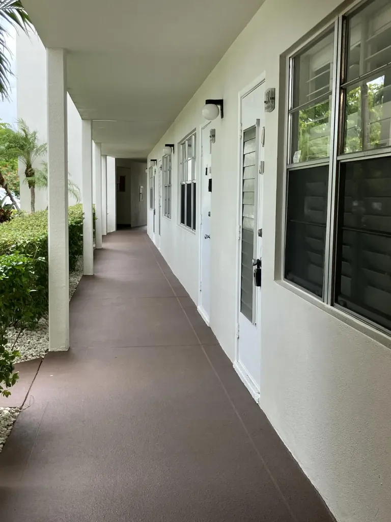 130 Southampton B West Palm Beach FL 33417