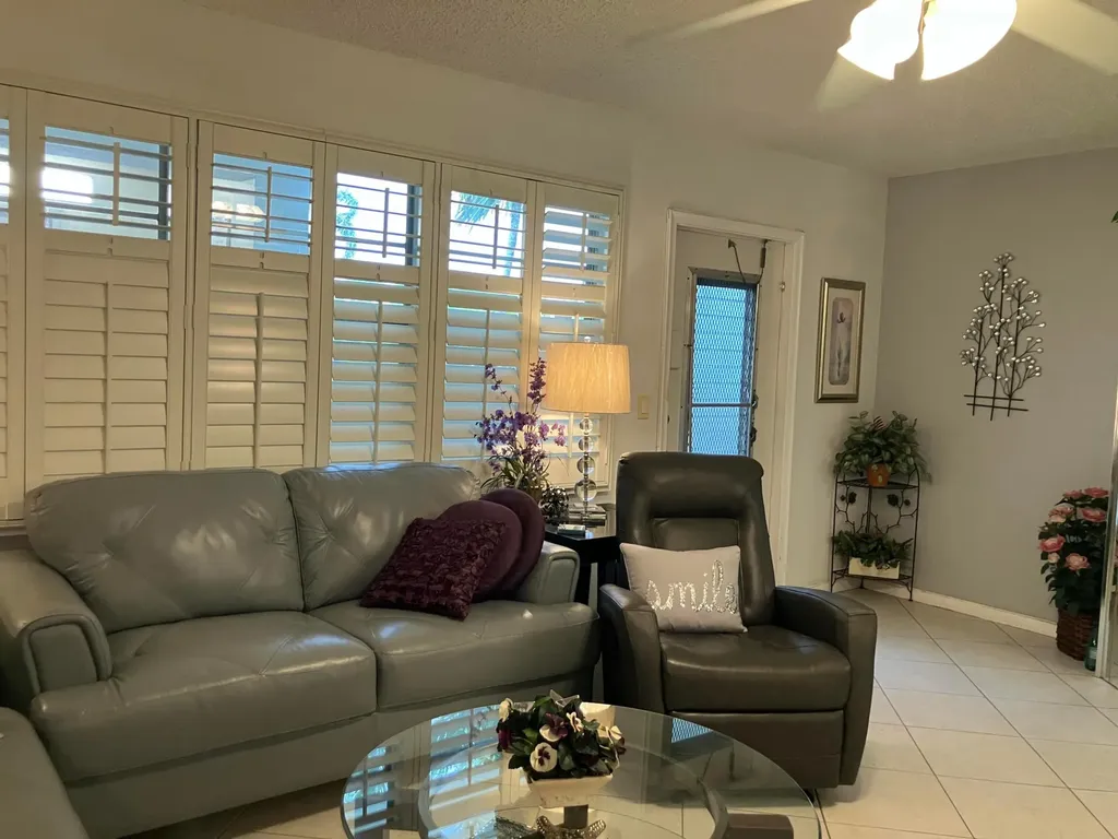130 Southampton B West Palm Beach FL 33417