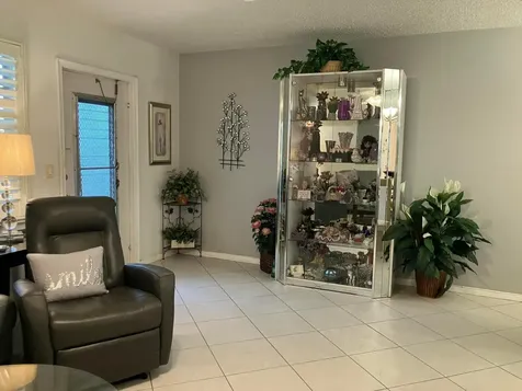 130 Southampton B West Palm Beach FL 33417