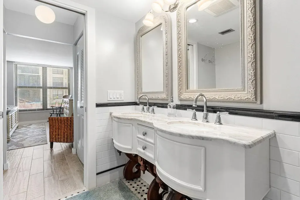 17 Royal Palm Way Boca Raton FL 33432