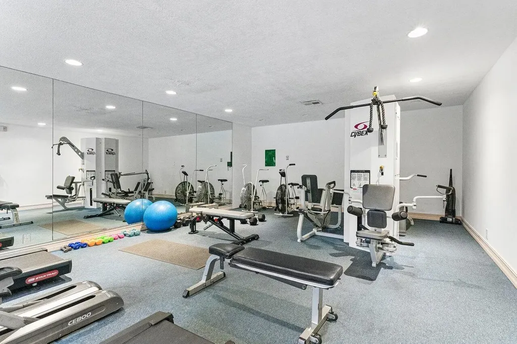 17 Royal Palm Way Boca Raton FL 33432