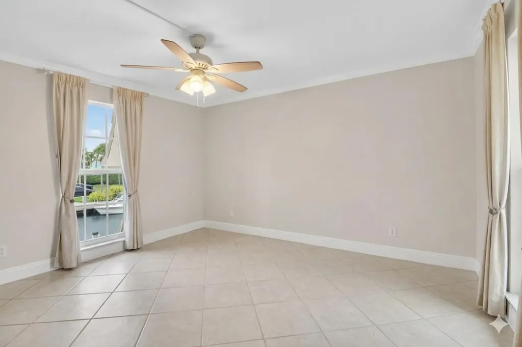 769 Jeffery Street Boca Raton FL 33487
