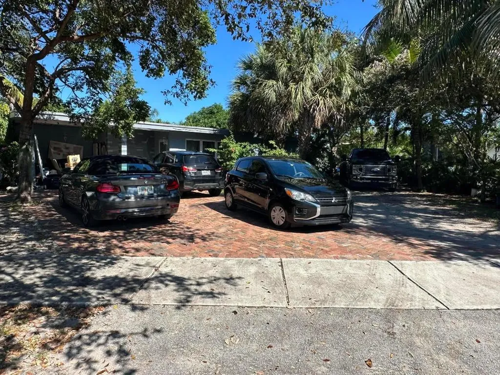 1571 NE 43rd Street Pompano Beach FL 33064