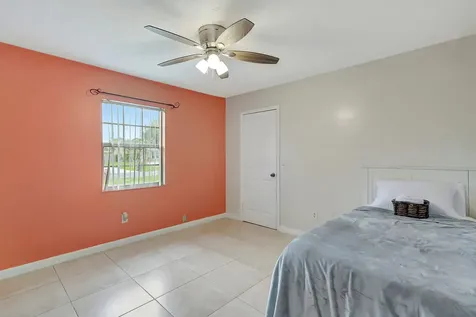 1541 SE Minorca Avenue Port St Lucie FL 34952