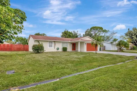 1541 SE Minorca Avenue Port St Lucie FL 34952