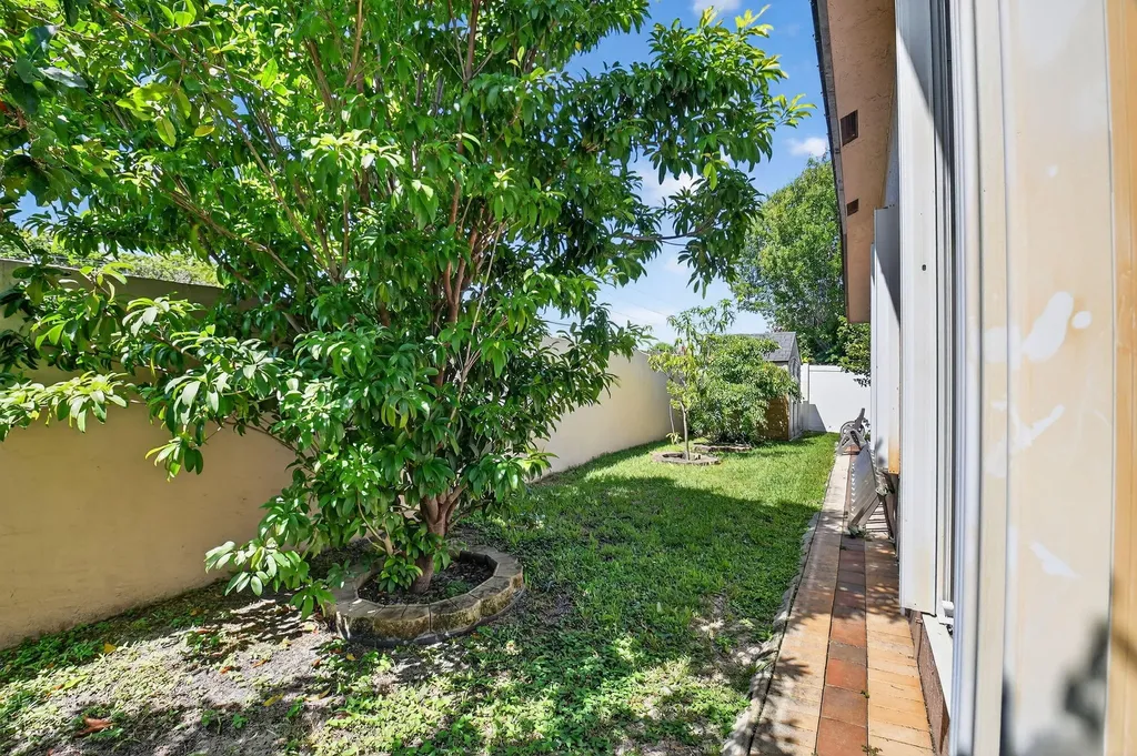 4768 Cypress Drive S Boynton Beach FL 33436