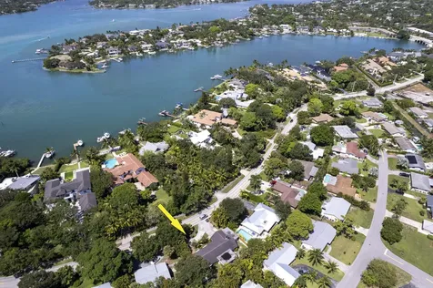 229 W Riverside Drive Jupiter FL 33469