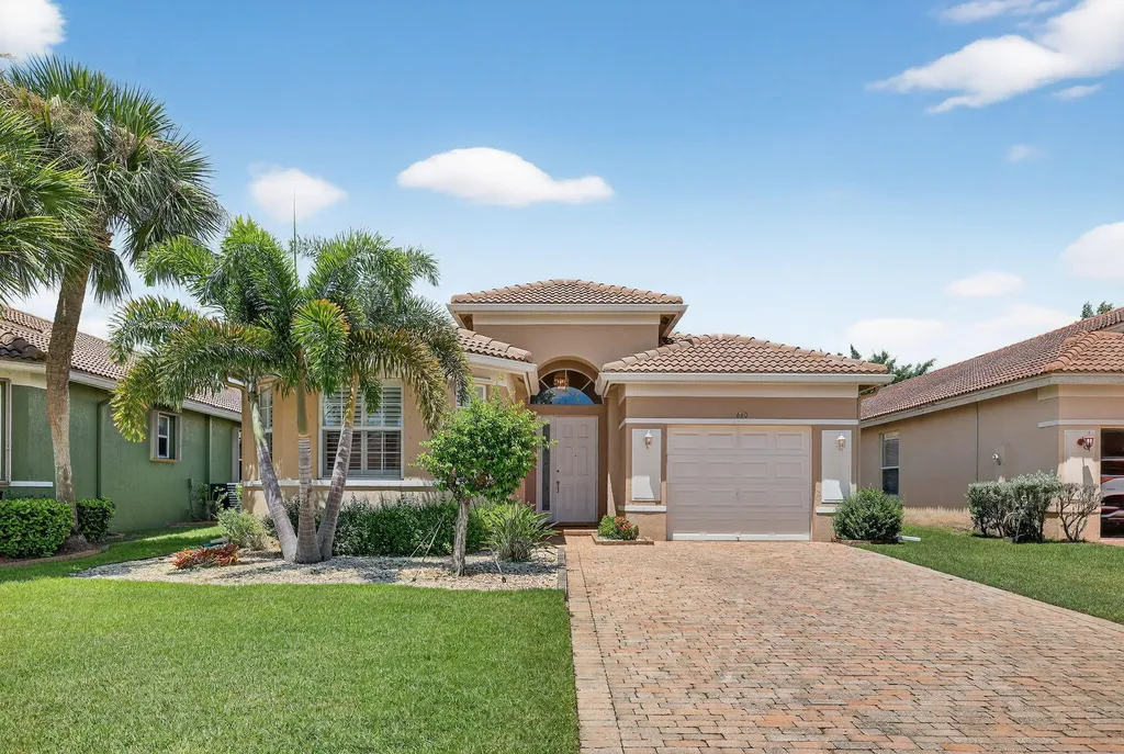660 NW Stanford Lane Port St Lucie FL 34983