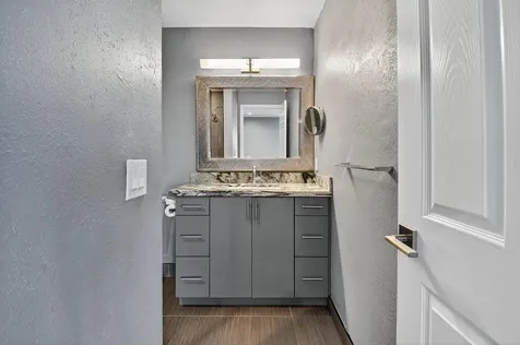 624 Flanders M Delray Beach FL 33484