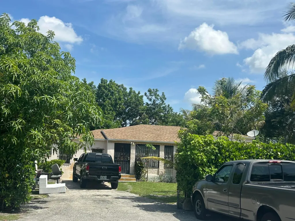 565 NW 143rd Street Miami FL 33168