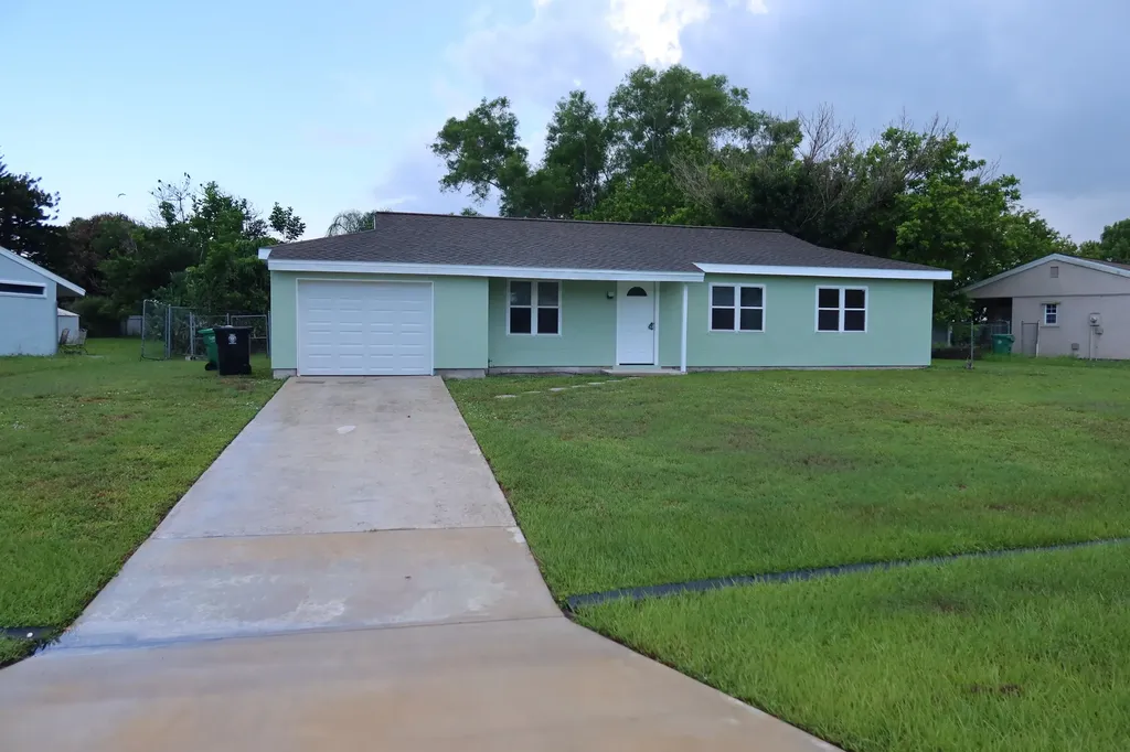 226 SW Kimball Circle Port St Lucie FL 34953
