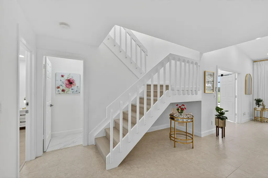 479 Prestwick Circle Palm Beach Gardens FL 33418