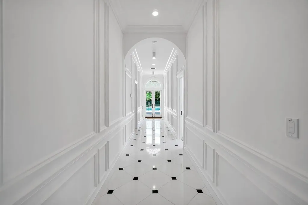 100 Regents Park Road Palm Beach FL 33480