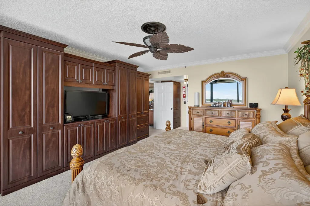 356 Golfview Road North Palm Beach FL 33408