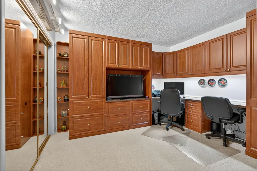 356 Golfview Road North Palm Beach FL 33408