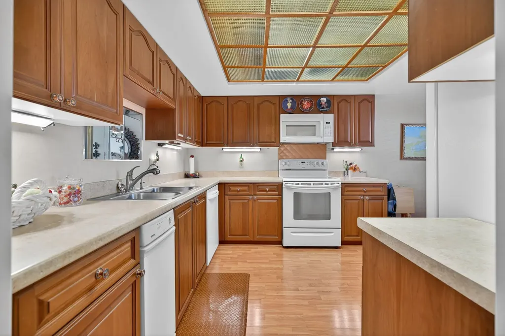 356 Golfview Road North Palm Beach FL 33408