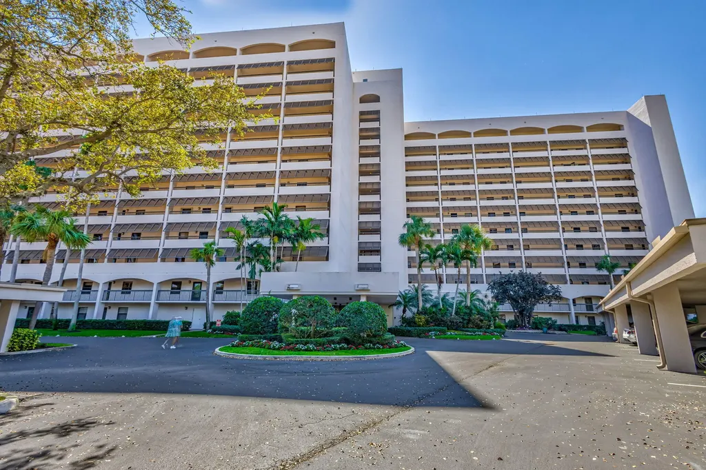 356 Golfview Road North Palm Beach FL 33408