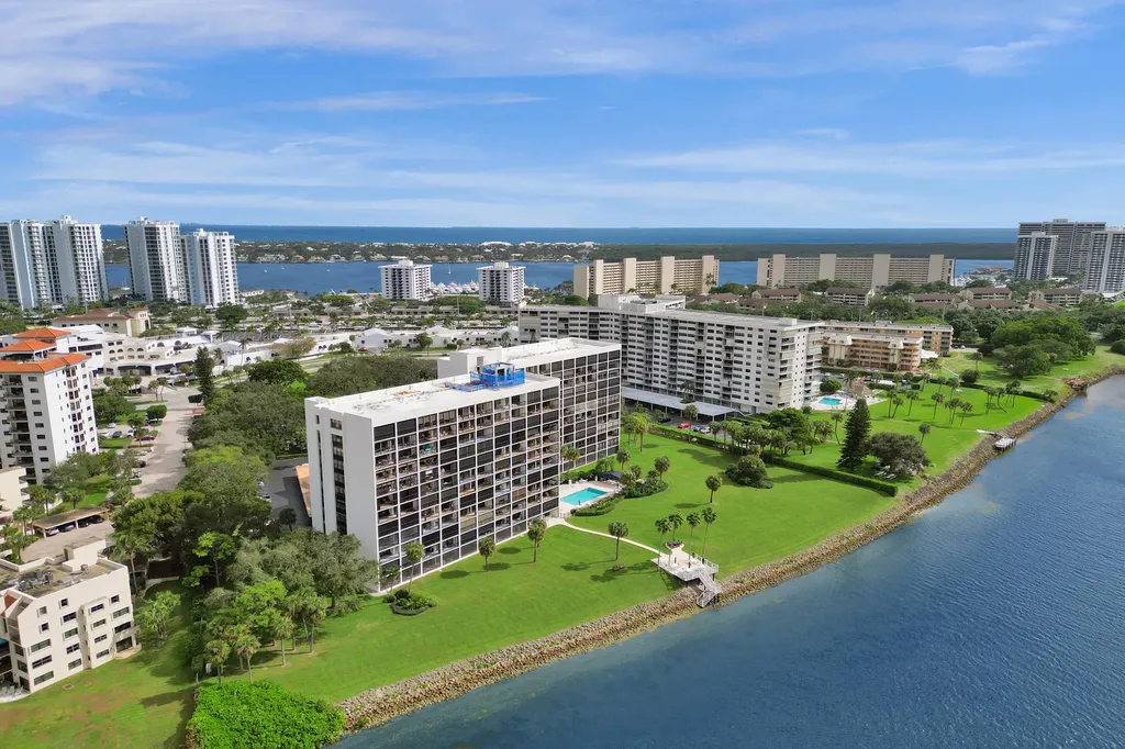 356 Golfview Road North Palm Beach FL 33408
