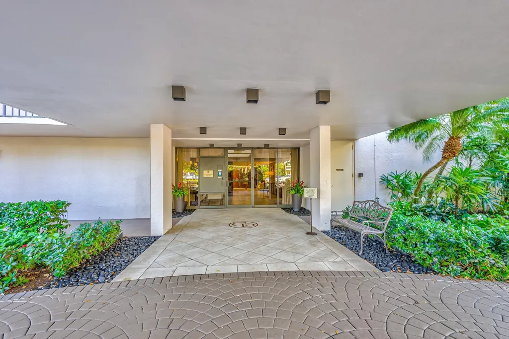 356 Golfview Road North Palm Beach FL 33408
