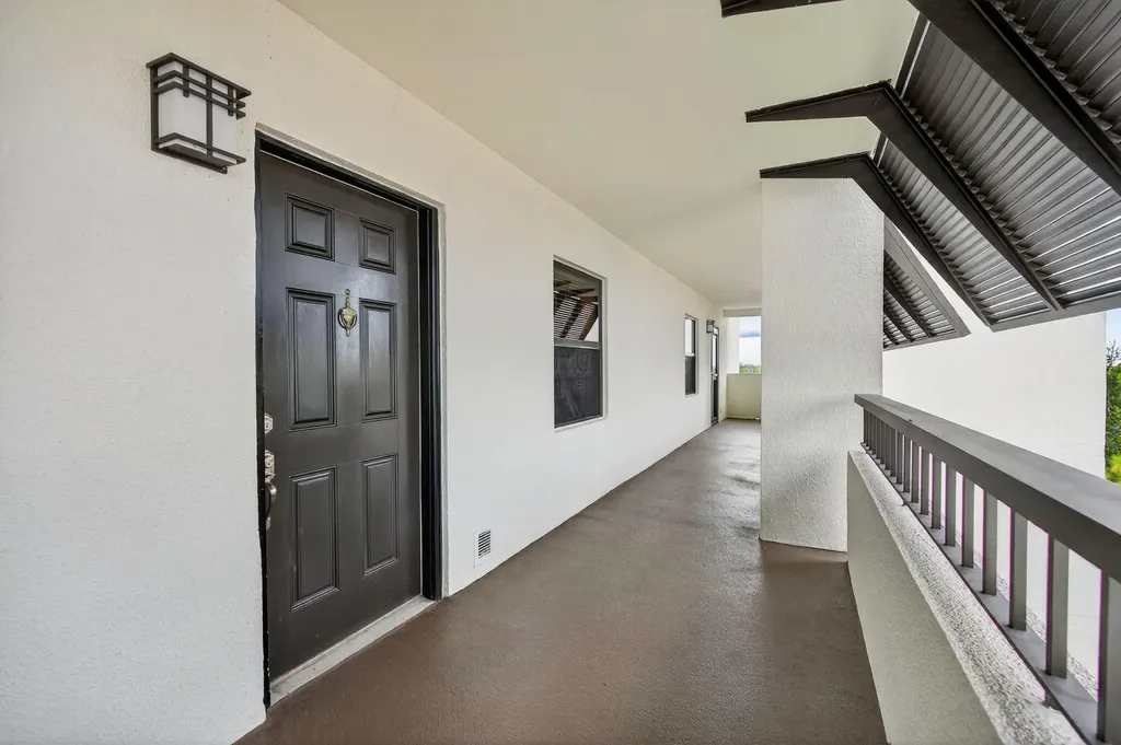 356 Golfview Road North Palm Beach FL 33408