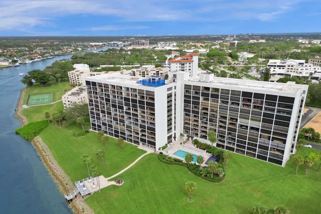 356 Golfview Road North Palm Beach FL 33408