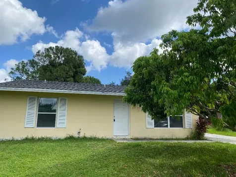 227 NE Camelot Drive Port St Lucie FL 34983