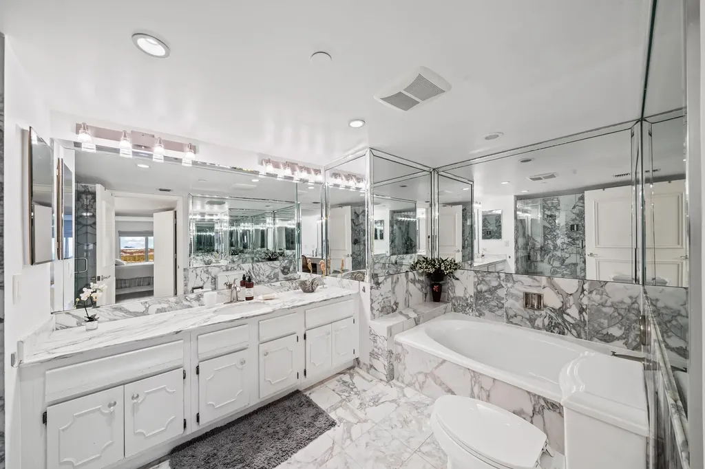 4301 N Ocean 0706 Boulevard Boca Raton FL 33431
