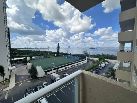 5440 N Ocean Drive Singer Island FL 33404