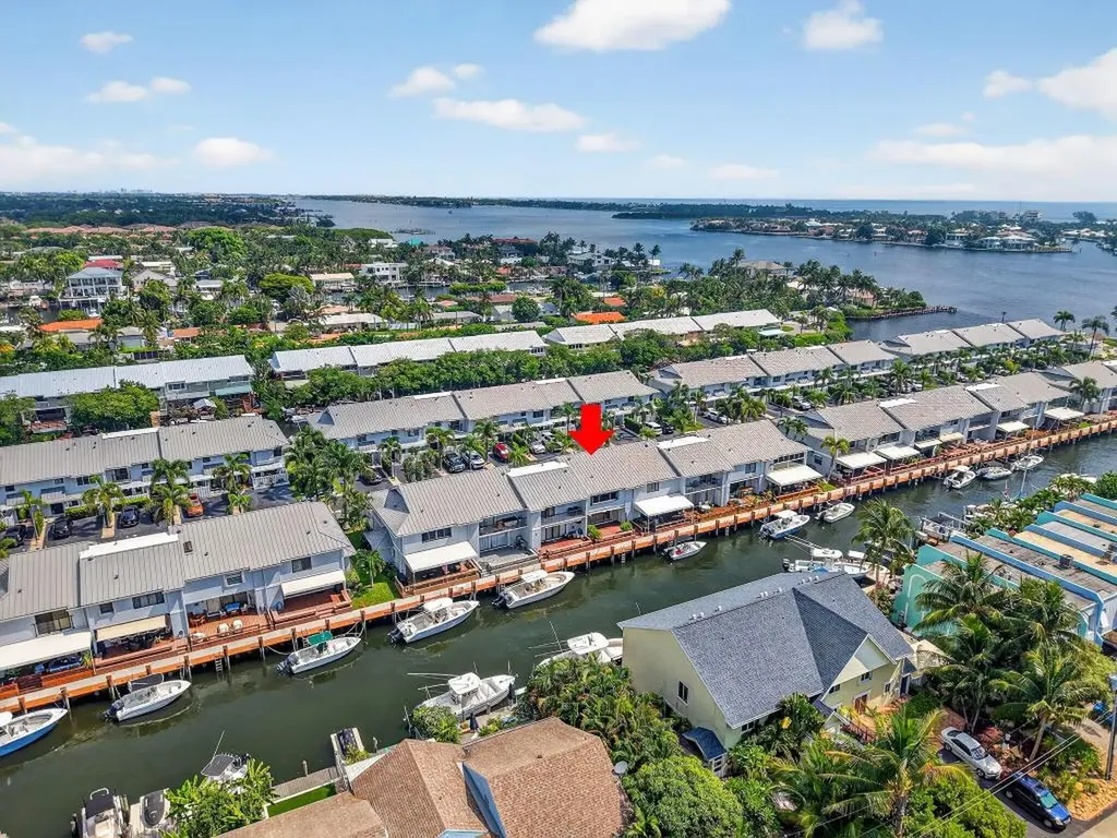 718 NE 12th Terrace Boynton Beach FL 33435