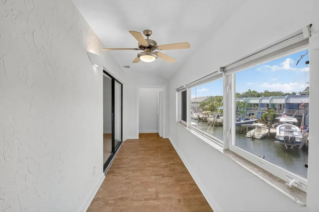 718 NE 12th Terrace Boynton Beach FL 33435